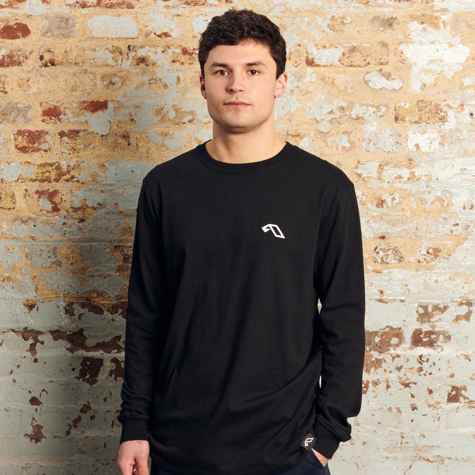 Anjuna Anjuna Long Sleeve Tee / Black Long Sleeve Anjuna Long Sleeve Tee / Black - S