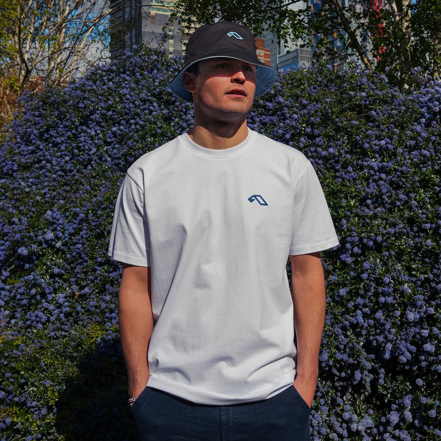 Anjuna Anjuna Staple Tee / White & Blue Tee Anjuna Staple Tee / White & Blue - S