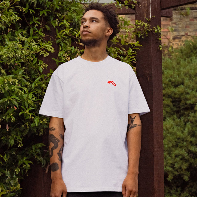 Anjuna Staple Tee / White & Red