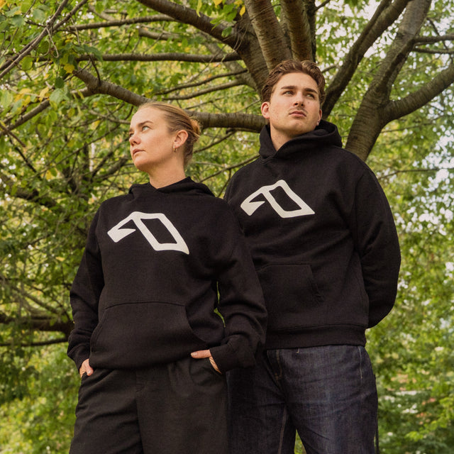 Anjuna Classic Hoodie / Black