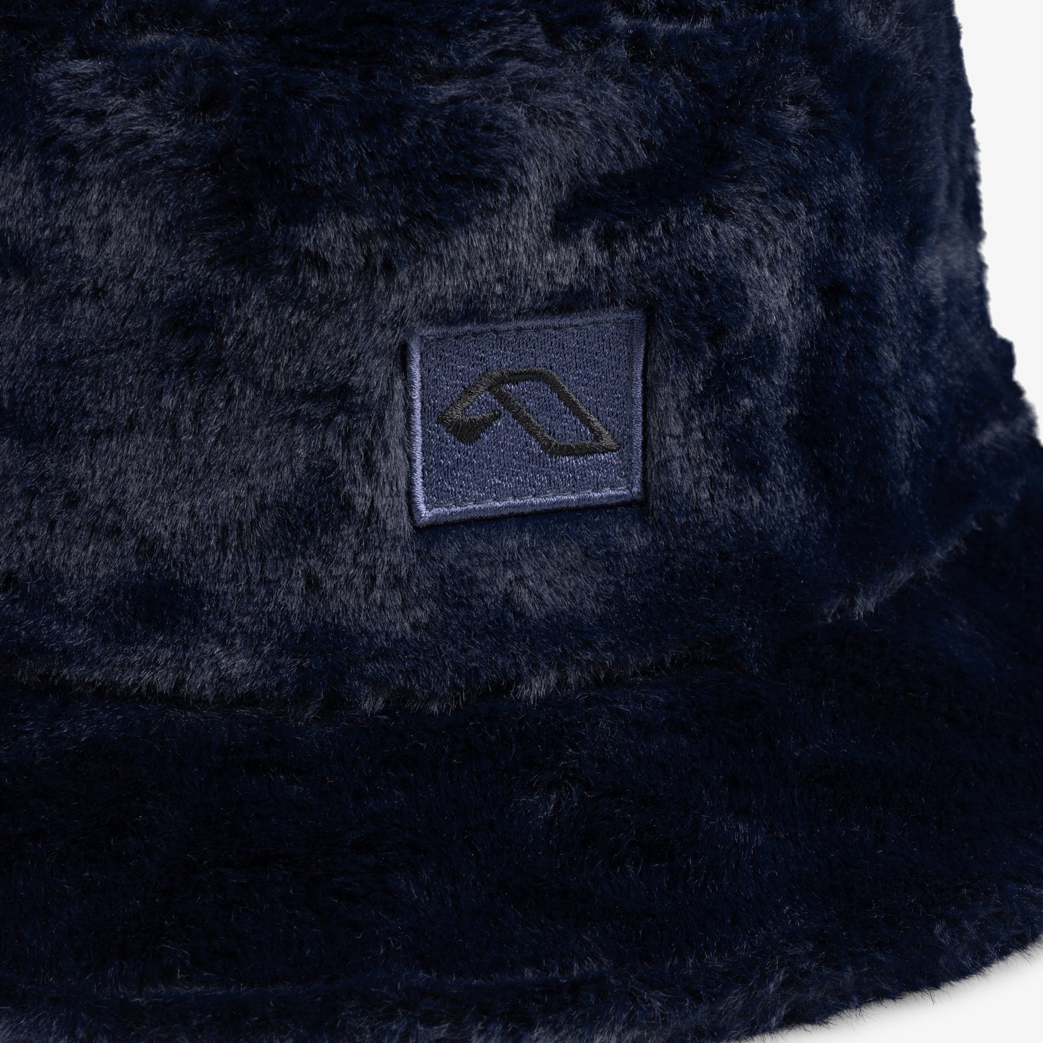 Anjuna Reversible Fluffy Bucket Hat / Black & Blue