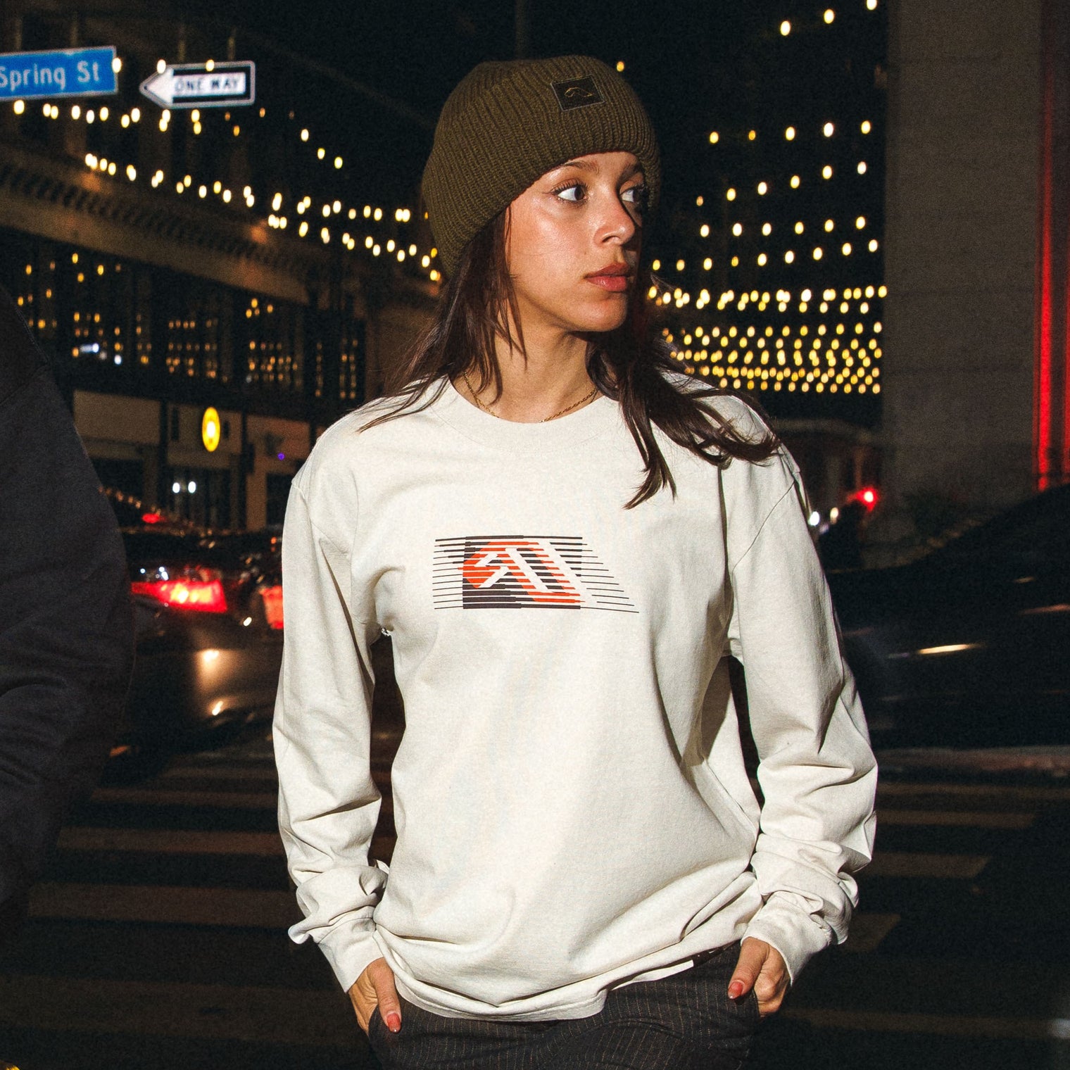 Anjuna Movement Graphic Long Sleeve Tee / Faded Bone